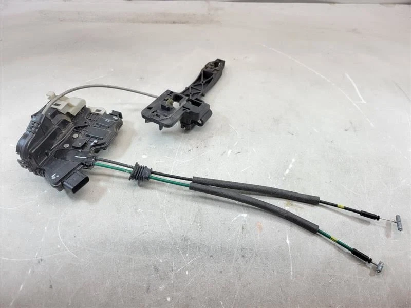 Actuador de cerradura de puerta trasera derecha KIA SORENTO 2011 2012 2013 2014 2015 81420-2P000 Foto 1 de 4