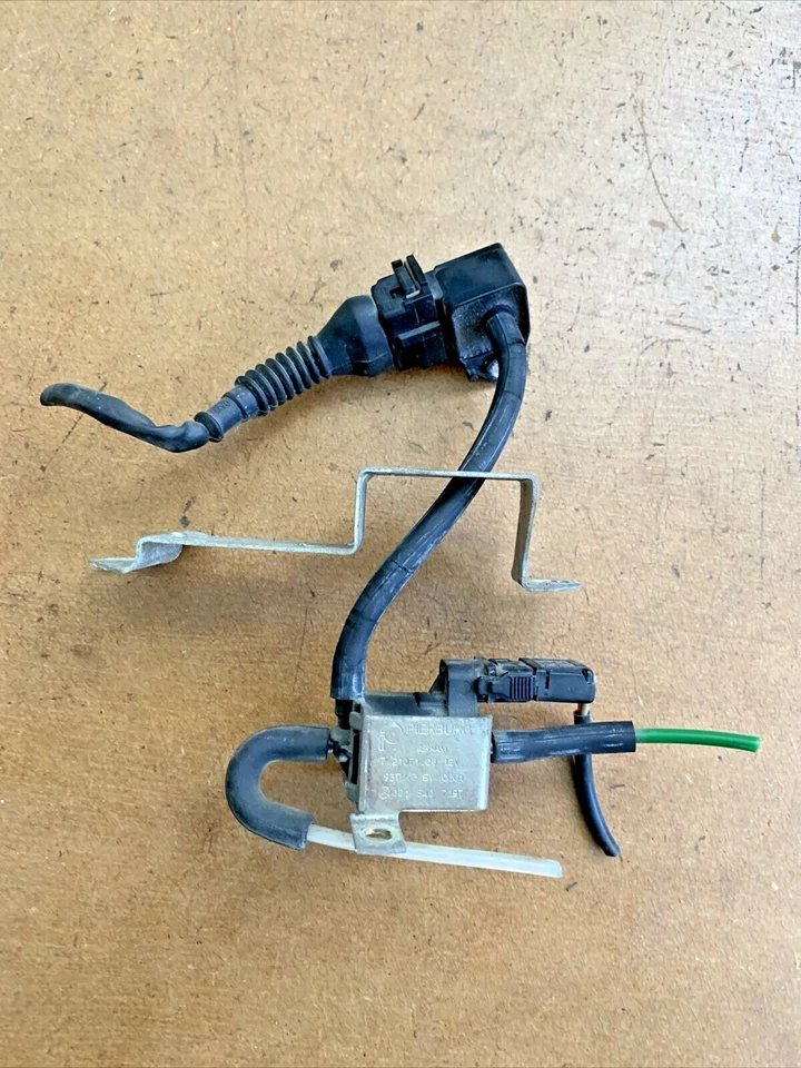 Electroválvula de control de purga 94-96 Mercedes C220 C280 con sensor 0015407097 OEM Foto 1 de 4