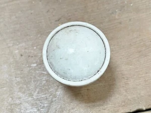 VINTAGE ANTIQUE WHITE BAKELITE DOOR KNOB HANDLE - Picture 1 of 5