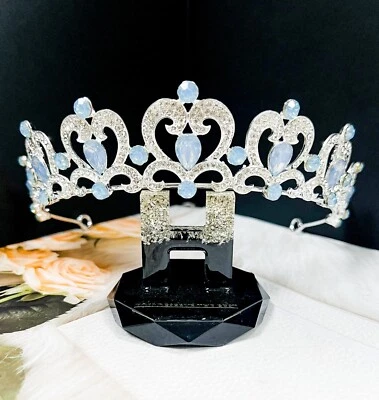 Tiara de diamantes de imitación de zafiro. Tiara de plata, tiara corazón, corona niña flor, regalos Foto 1 de 4