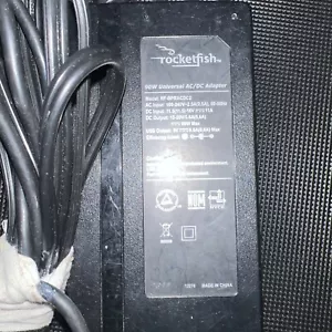 Rocketfish RF-BPRACDC2 Universal AC/DC Power Adapter Charger 90W - Afbeelding 1 van 6