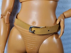 N30 (B) ~ SE ADAPTA A KEN 11.5" CURVY BUFF MUÑECA BRONCEADO IMITACIÓN CUERO ACCESORIO CINTURÓN - Imagen 1 de 10