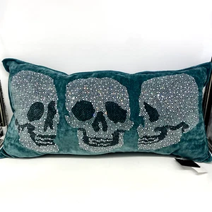Magaschoni Halloween Cristal Estrás Calavera Azul Lumbar Pluma Almohada Terciopelo - Imagen 1 de 2