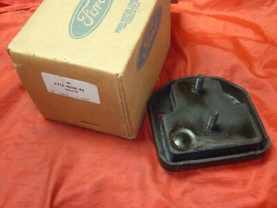 Nuevo de Lote Antiguo Ford Aislador f7tz-6038-aa Montaje Motor f250 f350 1984-1997 460 Original OEM Foto 1 de 2
