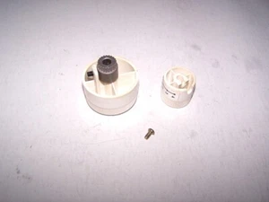 Singer Sewing Machine model 132Q Stitch Length Control Knob used - Picture 1 of 2