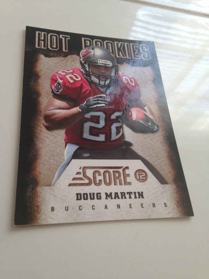 2012 Score Glossy Hot Rookies Doug Martin Buccaneers Rookie #10 Low Shipping - Image 1 of 1