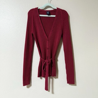 Cárdigan acanalado rosa intenso Gap para mujer talla S cuello en V botón delantero Barbiecore Y2K Foto 1 de 4