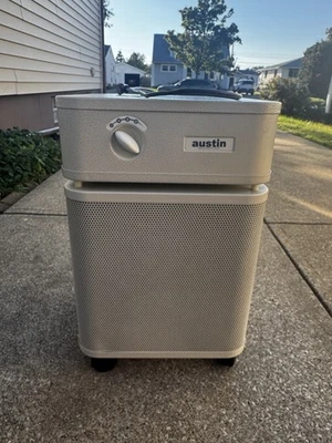 Purificador de aire HEPA de arenisca Austin Air HealthMate Plus HM450 Foto 1 de 2
