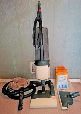 Staubsauger Vorwerk Kobold 121 mit Teppichbürste 340 + Beutel+ Zubehör  - Bild 1 von 2