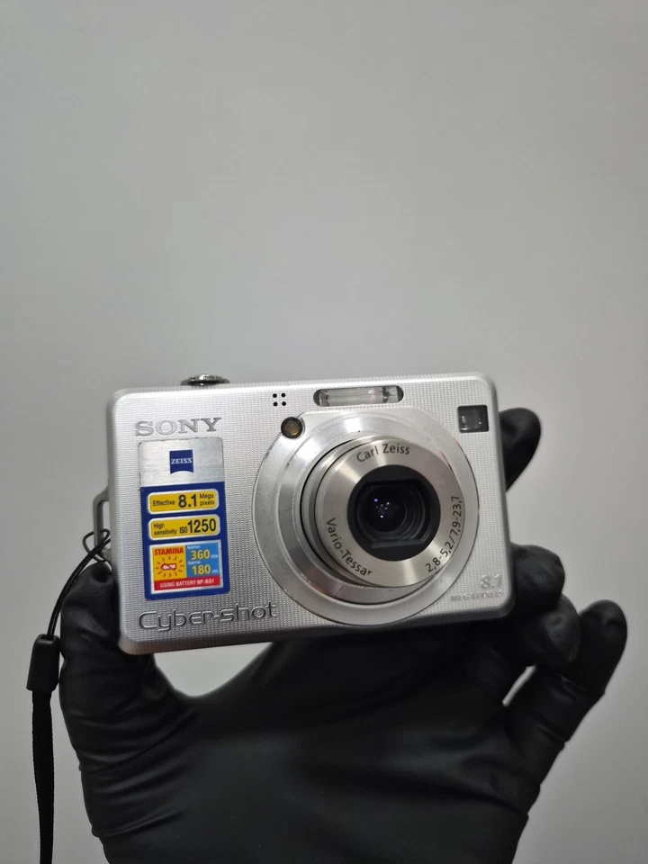 SONY Cyber-Shot DSC-W100 8.1 MP Digital Compact Camera - Silver Tested Gwo - Image 1 of 4