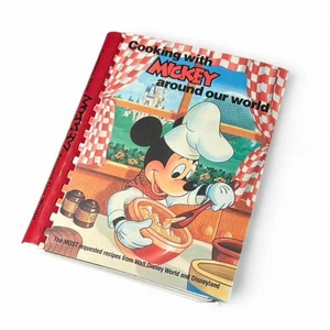 Disney Vintage Retro Cooking With Mickey Around Our World 1987 The Most Requeste - Foto 1 di 4