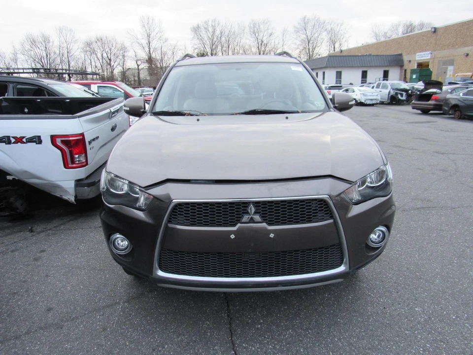 07 08 09 10 11 12 13 MITSUBISHI OUTLANDER TANQUE DE COMBUSTIBLE DE GASOLINA SOLO RECOGIDA Foto 1 de 4