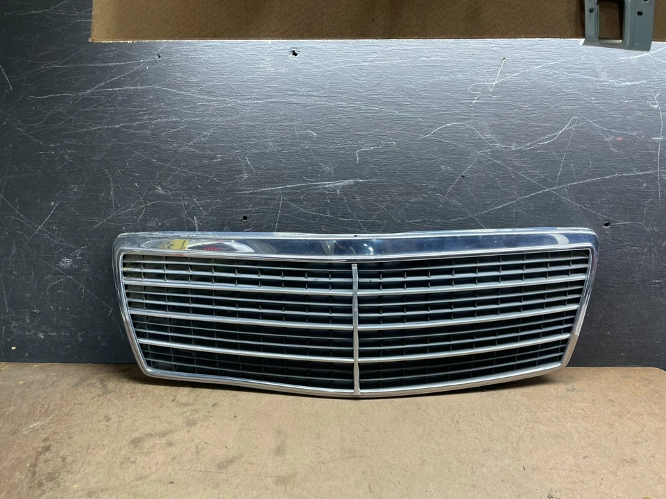 Mercedes-Benz W140 S600 S500 S320 1994 a 1998 parrilla superior delantera fabricante de equipos originales m5177 Foto 1 de 4