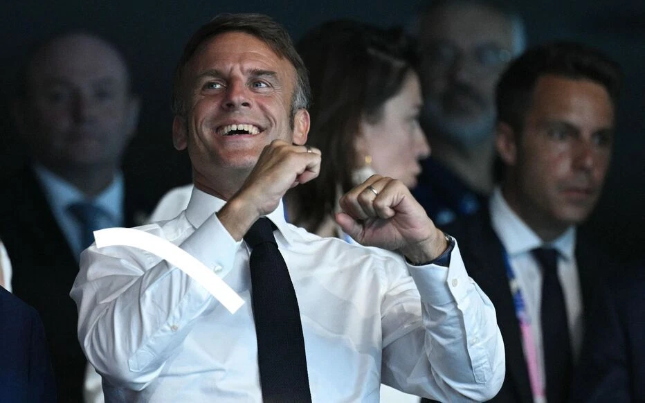 PHOTO taille au choix EMMANUEL MACRON (410) - Photo 1/1