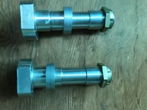 Cessna Axle, P/N 0441164-1 (1 1/4"), NOS - Picture 1 of 3