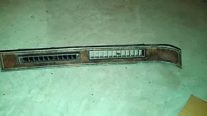 78-88, 442, Hurst Cutlass Supreme passengers side vent and trim bezel maple - Picture 1 of 1