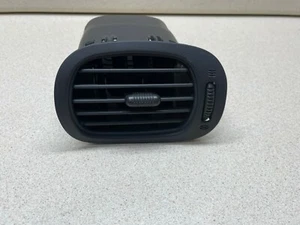 2001-2007 CHRYSLER TOWN & COUNTRY CARAVAN RIGHT SIDE AC DASH VENT OEM FACTORY - Bild 1 von 3