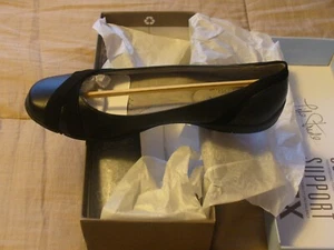 Donna Dr Scholl's Dari Flat Pelle Nera 7,5M NUOVO CON SCATOLA - Foto 1 di 8