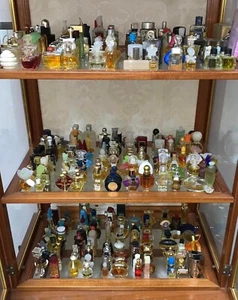 MINIATURE PROFUMI D-E-F-G-H-I   PARFUM SENZA e CON SCATOLINA-PARTE 2 di 4 Mignon - Bild 1 von 261