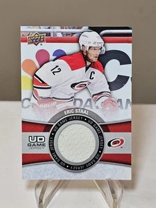 2015 16 Upper Deck Eric Staal Game Used Jersey Card # GJ-ES - Picture 1 of 3