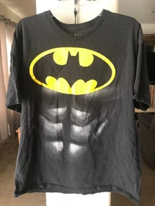 Batman T Shirt    Adult Size XL. Short Sleeve 100% Cotton - Picture 1 of 9
