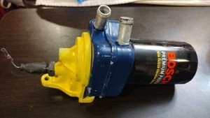 Volkswagen 16V Jetta Golf GLI Scirocco 1.8L Oil filter housing/Cooler 068115417R - Picture 1 of 13