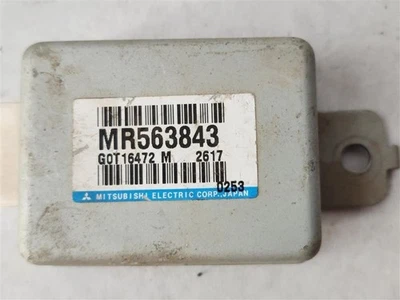 Chasis ECM control de crucero detrás guantera compatible con 00-05 ECLIPSE 3791012 Foto 1 de 4