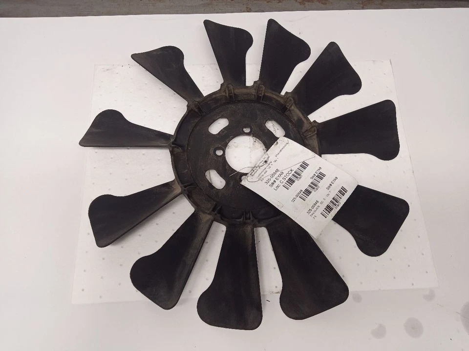 Hoja del ventilador del radiador de Chevrolet Express 1500 2009 11582737 Foto 1 de 4