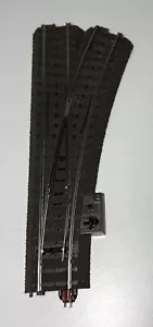 Märklin 24612 C-Gleis elektrische Weiche rechts gebraucht - Picture 1 of 3