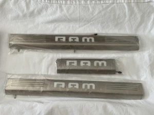 Dodge Ram (2013-2018) 1500 2500 Door LED Light Sill Entry Plate Inserts 3 Pcs - Foto 1 di 2