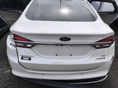 Tapa de cubierta usada se adapta a: Ford Fusion 2018 cámara de visión trasera sin alerón grado A Foto 1 de 4