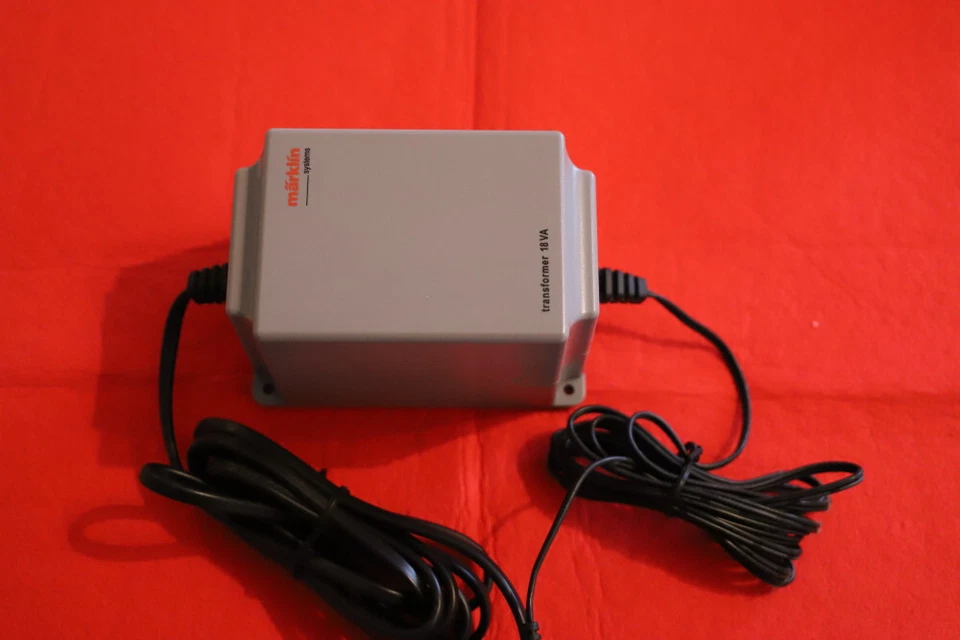 Modellbahn -  Märklin 66191 Schaltnetzteil  NEU - Bild 1 von 1