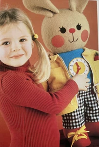 SCHNITTMUSTER Jean Greenhowe lustige Hasenuhr Lehrspielzeug Kinder 63 cm groß - Bild 1 von 8