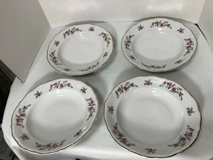 Vintage Walbrzych Soup Salad Bowls Floral design Made in Poland Set of 4 - Picture 1 of 11
