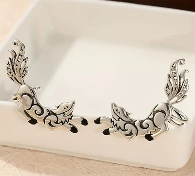 Escaladores de oreja de zorro plateado Foto 1 de 2