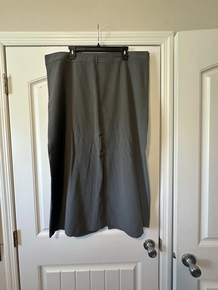 Falda larga gris elástica Outlet azul marino antigua talla 20 para mujer - usada una vez Foto 1 de 1