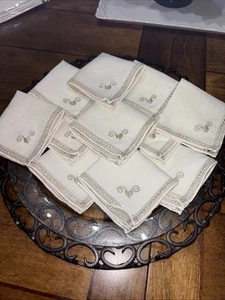 Set di 12 tovaglioli da cocktail vintage ricamati a mano avorio - Foto 1 di 4
