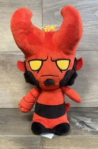 Funko 2017 - Hellboy Red Plüsch Comic 9 Zoll sitzend - Hero Plushies. Mike Mignola - Bild 1 von 24