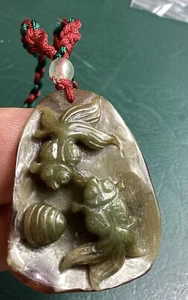 Green & Brown 1 Sided Jadeite 2 Koi Fish & Clam Translucent Pendant - Picture 1 of 9