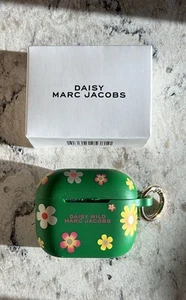 Marc Jacobs Wild Daisy Apple Airpods Case, 3rd Generation-New In Box - Photo 1 sur 4