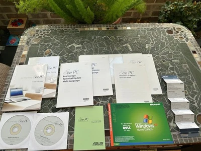 Asus Eee PC Windows XP Edition disks, booklets, start guide - Image 1 of 4