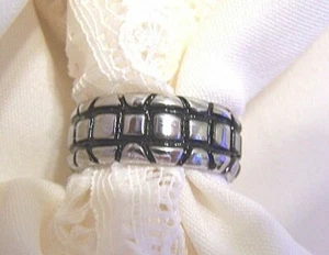 Smooth Cut Silk Fit Sizes 9, Black & Silver New Mens, or Womens! - Picture 1 of 6