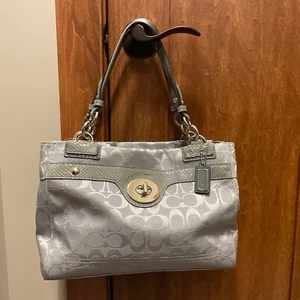 COACH Penelope Snakeskin Trim Carryall NWT - Picture 1 of 7