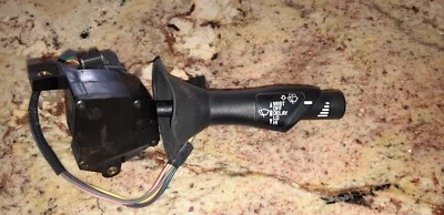 OLDSMOBILE AURORA INTERRUPTOR DE CONTROLE LIMPADOR DE JANELA - serve 1995 -1999  - Imagem 1 de 4