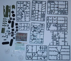 Warhammer Various Part Sprues and Other Spare Bits & Pieces - Picture 1 of 7