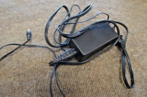 Adaptador de corriente alterna original Motorola - AA26220L - 524475-041 - 12V - 2.0A - Imagen 1 de 4