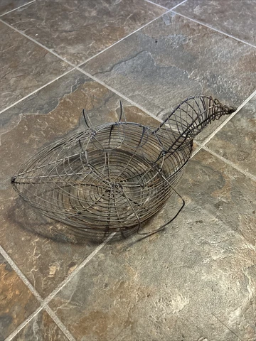 Vintage Wire Chicken Hen Egg Basket Rustic Primitive Farmhouse Cover