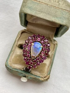 Certified 18 K Gold Blue Crystal Opal & Ruby Regency Style Ring - Picture 1 of 17