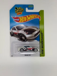 Nissan 370Z 2014 Hot Wheels blanco - taller HW #249/250 - Imagen 1 de 1