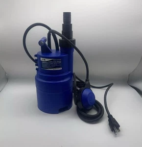 EZ Travel Collection 1/2 Clear Water Submersible Pump with Float 1580 GPH - Picture 1 of 11